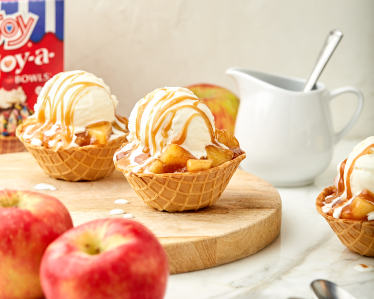 Mini Apple Pie Waffle Bowls | Homemade Apple Pie Recipe